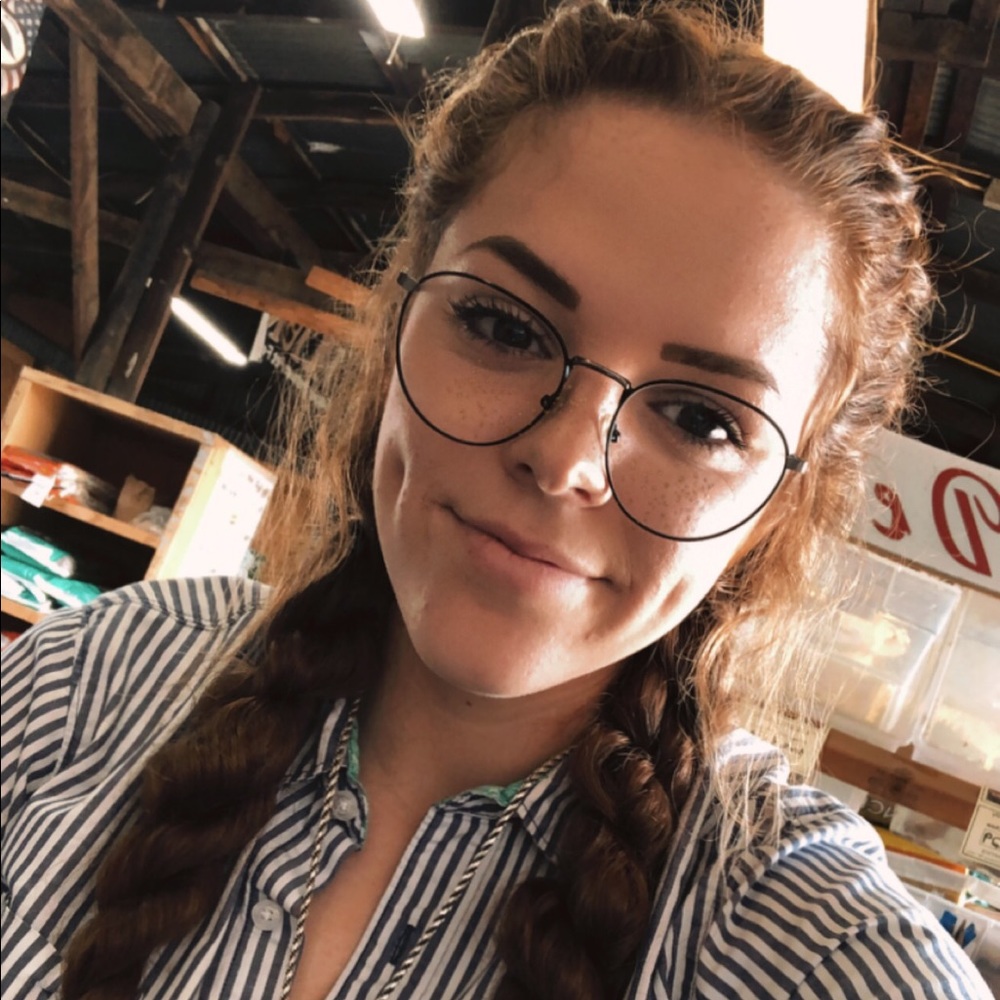 Meet your Posher, Molly